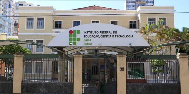 IFBA abre inscrições para mais de 600 vagas em cursos de bacharelado, licenciatura e tecnólogo em 12 cidades