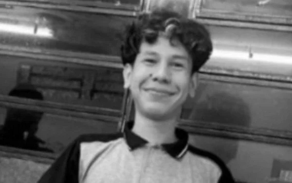 Jovem de 17 anos morre após ser espancado ao reagir a ofensas homofóbicas