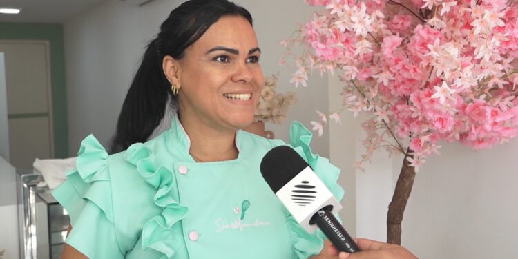 Morango do amor vira febre em Feira de Santana e movimenta confeitarias da cidade