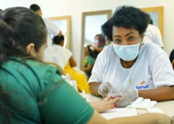 Senac Bahia abre inscrições para mais de 490 vagas em cursos técnicos