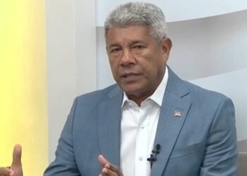 Governador diz que avalia com Lula ações de combate ao tráfico interestadual de armas e drogas: ‘Bahia não tem essa indústria’