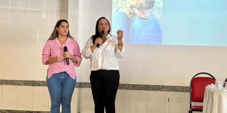 Agentes de Endemias reforçam campanha de vacinação antirrábica em Feira de Santana