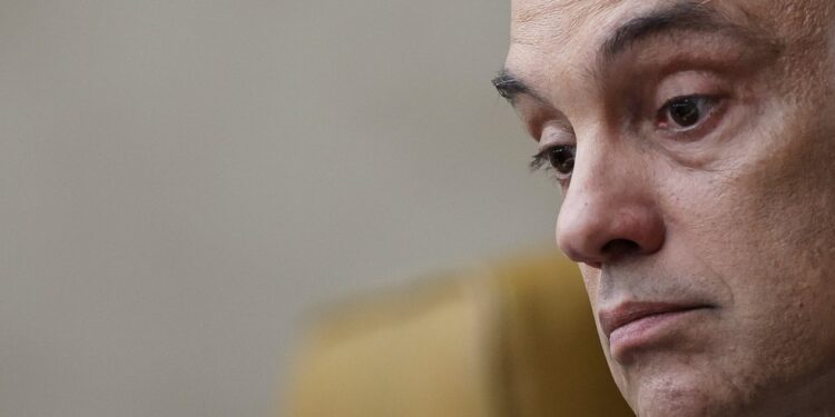 Veja o que disse Moraes ao impor novas restrições a Marcos do Val
