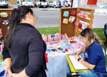 Settedc realiza cadastro de expositores na Feira de Artesanato