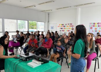 Agosto Verde: CRAS do Jardim Acácia promove palestra sobre a importância da primeira infância