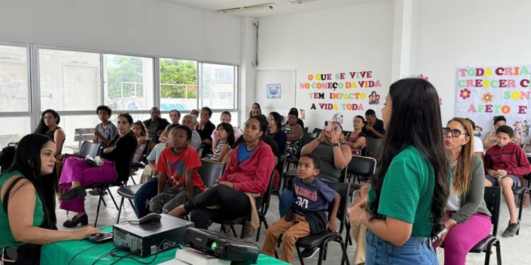 Agosto Verde: CRAS do Jardim Acácia promove palestra sobre a importância da primeira infância