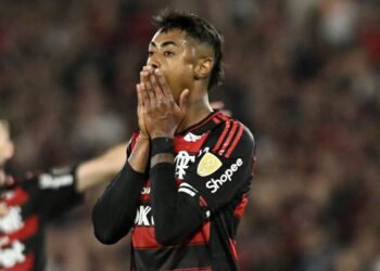 Bruno Henrique, do Flamengo, desiste de recurso no STJ que tentava anular investigação