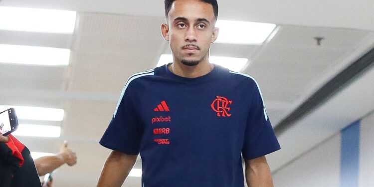 Flamengo acerta venda de Matheus Gonçalves ao Al-Ahli, da Arábia Saudita