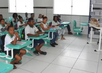 Secretaria de Educação prepara campanha de alfabetização após participação em seminário nacional no Ceará