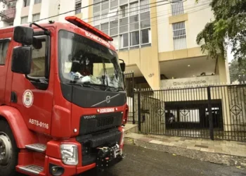 Zelador incendeia apartamentos no bairro do Rio Vermelho