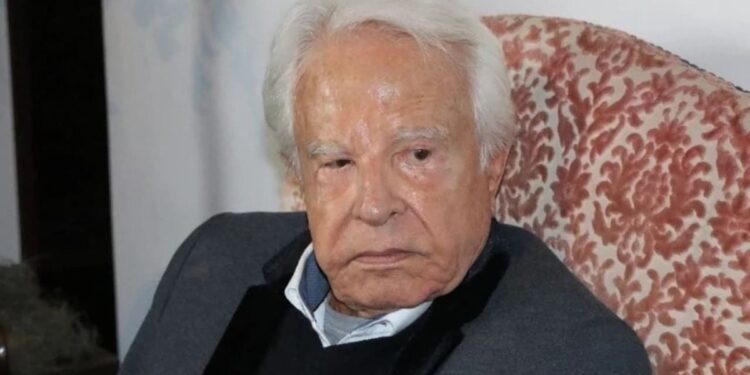 Perícia levanta suspeita sobre testamento de Cid Moreira e herança milionária pode mudar