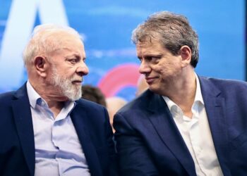 Eleição 2026: Lula volta a ficar à frente de Tarcísio no 2º turno, diz Quaest; presidente também venceria os outros 8 potenciais adversário