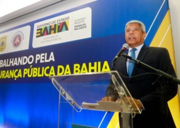 Governador assina projetos de lei que propõe reestruturação na segurança pública na Bahia
