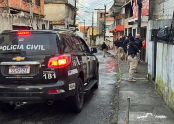 Nove pessoas são presas e uma morre em operação contra suspeitos de furtos a estabelecimentos de Salvador