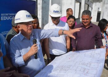 José Ronaldo autoriza início de obras para concluir construção de creche no bairro 35 BI