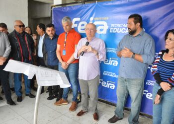 José Ronaldo autoriza conclusão de creche municipal no bairro Asa Branca