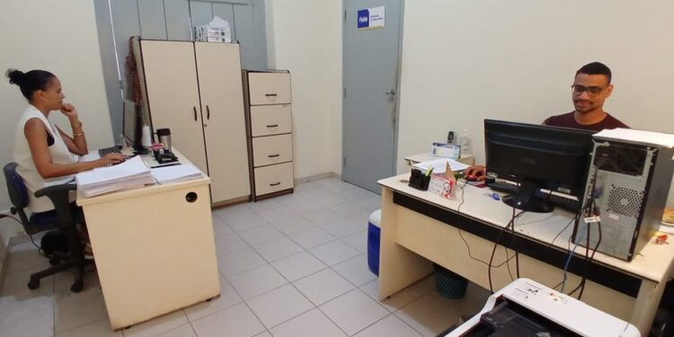 Banco oferece empréstimo consignado a servidor temporário