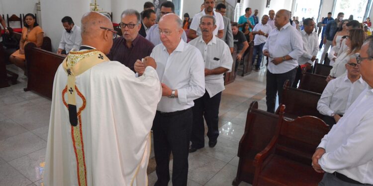 Missa solene abre celebrações dos 192 anos de Feira de Santana