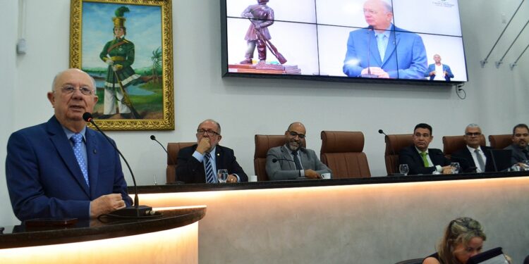 No aniversário de Feira, José Ronaldo pede aos cidadãos um gesto simples para melhorar a cidade