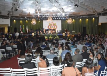 Novos integrantes recebem medalhas da Ordem Municipal do Mérito