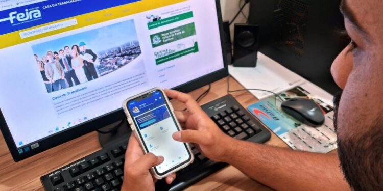 Casa do Trabalhador divulga 33 vagas de emprego nesta terça-feira (23)