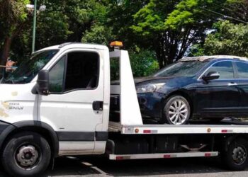 Câmara promulga lei que disciplina remoção de veículos e valor de guincho