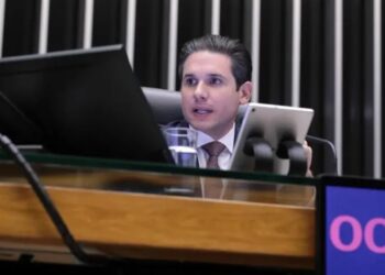 Urgência para anistia: PL, PRD, Novo, Cidadania e Avante votaram 100% a favor; PT, PSB, PDT, PSOL, PCdoB, PV e Rede foram 100% contrários