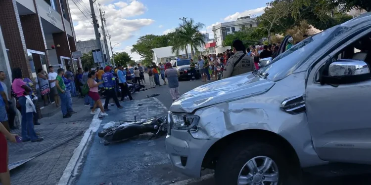 Motorista passa mal, atropela duas pessoas e capota veículo em Conceição do Coité