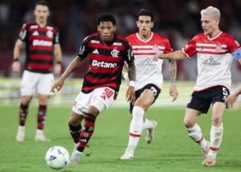 Flamengo vê caso de 2018 como possível precedente para anular expulsão de Plata; entenda