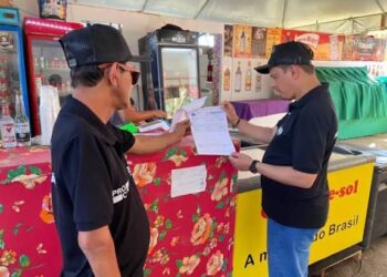 Expofeira 2025: Procon aplica auto de constatação em parque de diversão por descumprimento de notificação