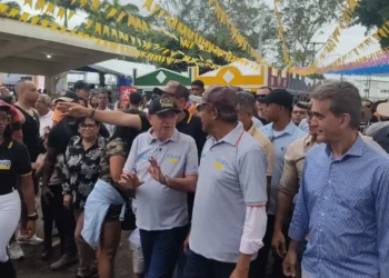 Expofeira 2025 é aberta oficialmente com presença do governador Jerônimo Rodrigues e do prefeito José Ronaldo