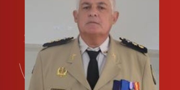 Tenente-coronel da PM investigado por encobrir ações de milícia na BA recebia R$ 15 mil mensalmente de chefe da organização, aponta MP