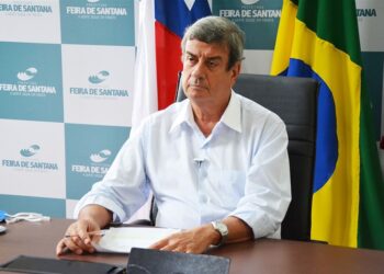 TCM multa ex-prefeito de Feira de Santana por superfaturamento em contratos de saúde