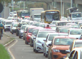 Entenda lei que oferece descontos e perdão para dívidas do IPVA e do licenciamento de veículos na Bahia