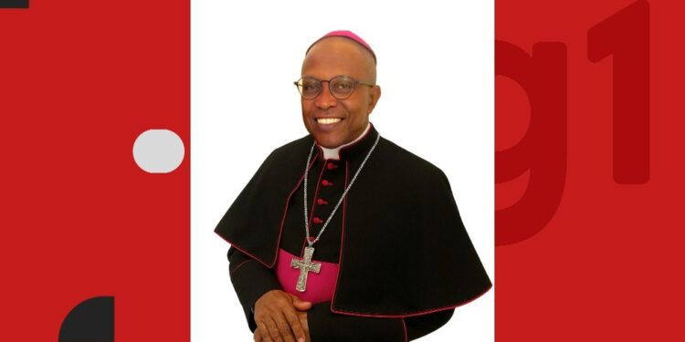 Primeiro bispo negro nascido em Salvador é ordenado na Catedral Basílica