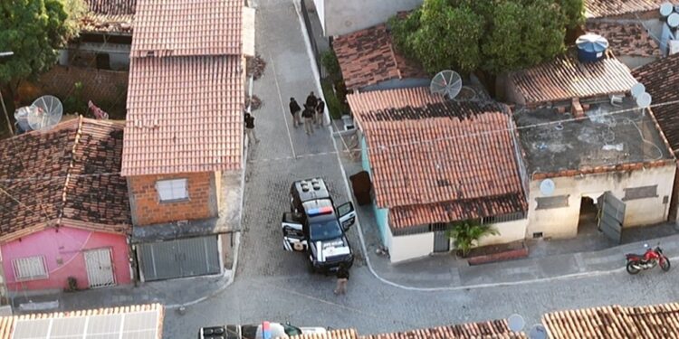 Quase 20 pessoas são presas em operação contra suspeitos de homicídios e tráfico de drogas na Bahia