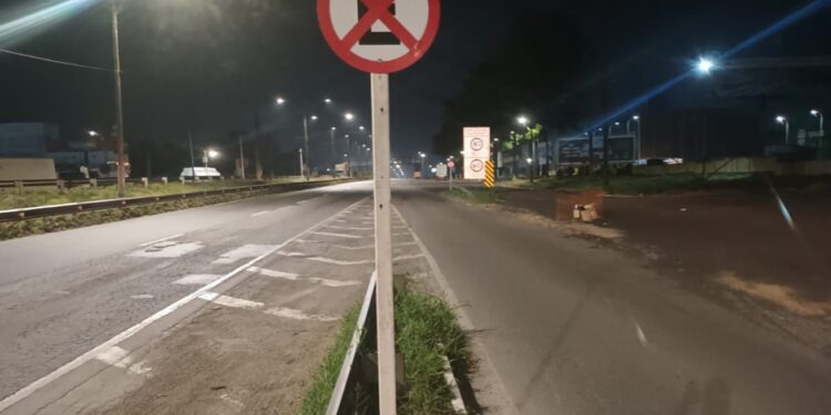 Ruas e avenidas ganham novas faixas de pedestre e sinalização horizontal