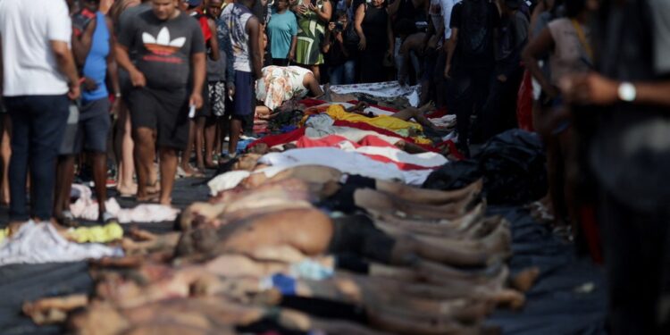 Seis suspeitos baianos morreram em megaoperação no Rio de Janeiro, diz polícia