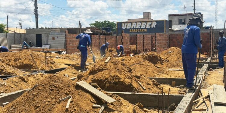 Em ritmo acelerado, Unidade de Saúde Porte III está sendo implantada no Papagaio