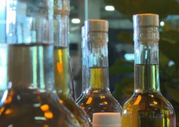 Secretaria de Saúde da Bahia afirma que não há registros de casos de intoxicação por metanol no estado e orienta hospitais