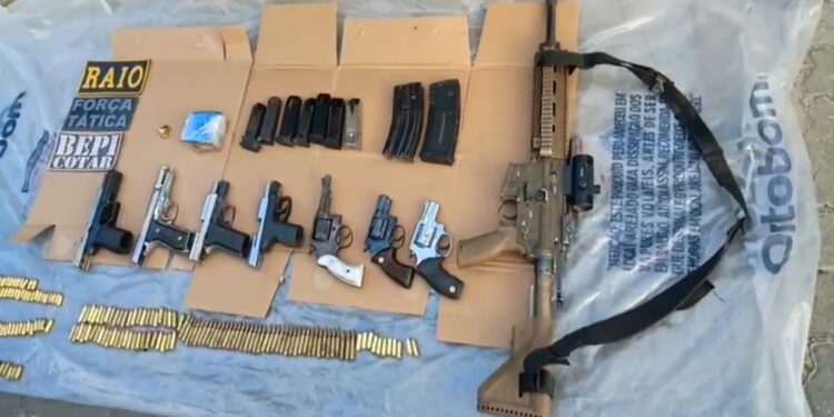 Sete membros do Comando Vermelho morrem em confronto com a polícia no Ceará