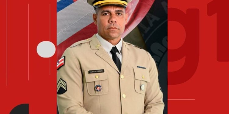 Sargento da PM, esposa e funcionária morrem após batida entre carro e caminhão na Bahia; filhos do casal ficaram feridos