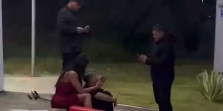 Gracyanne Barbosa é assaltada na Barra Olímpica e tem carro levado por bandidos