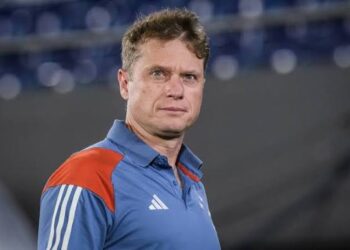Bragantino anuncia demissão do técnico Fernando Seabra