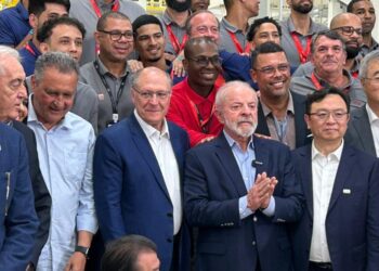 BYD inaugura primeira fábrica de carros elétricos da marca no Brasil com planta de R$ 5,5 bilhões na BA; foco é exportação