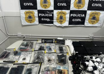 DJ é preso em operação contra tráfico na Bahia; drogas e armas foram apreendidas