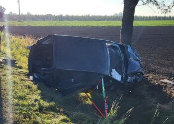 Jogadores brasileiros sofrem acidente de carro na Polônia, e um deles segue em estado grave