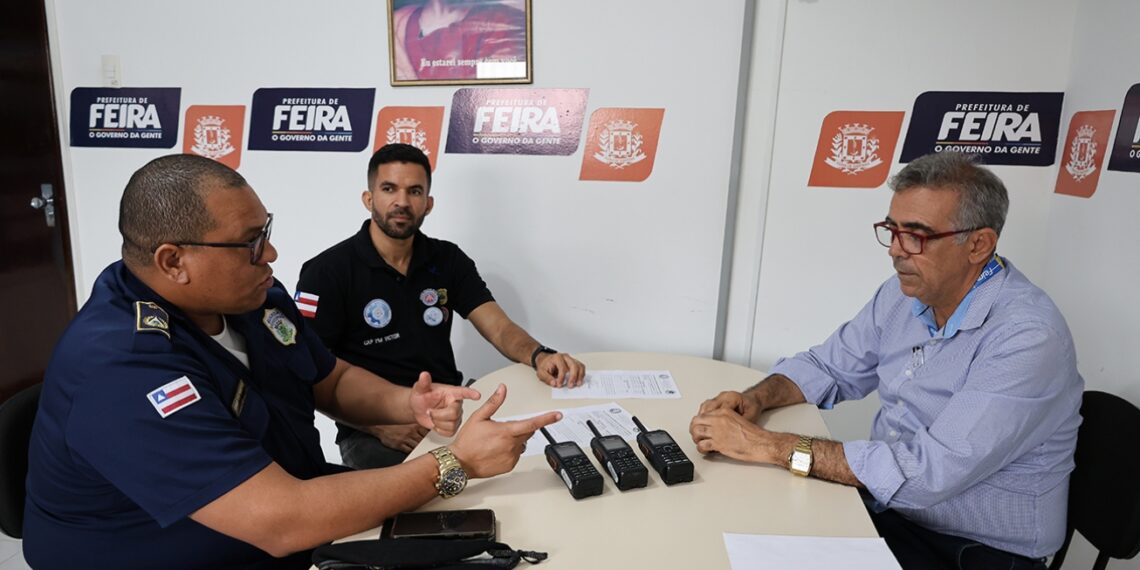 SEPREV recebe rádios comunicadores para fortalecer integração com o CICOM da Polícia Militar