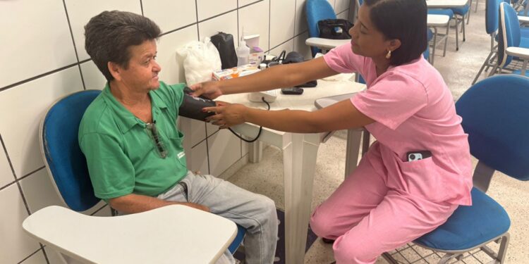 Prefeitura de Feira promove manhã de cuidado e acolhimento para agentes de combate às endemias