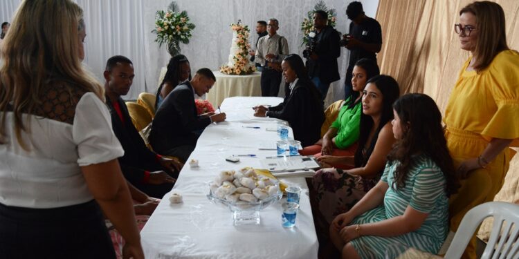 Casamento Coletivo reúne 204 casais nesta quinta (27) em Feira de Santana